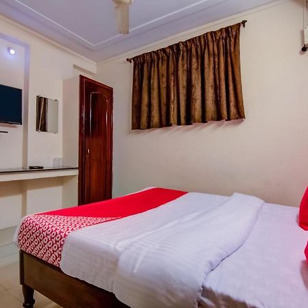 Oyo Hotel Lakshmi Paradise Visakhapatnam Buitenkant foto