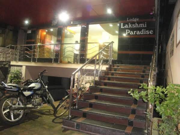 Oyo Hotel Lakshmi Paradise Visakhapatnam Buitenkant foto